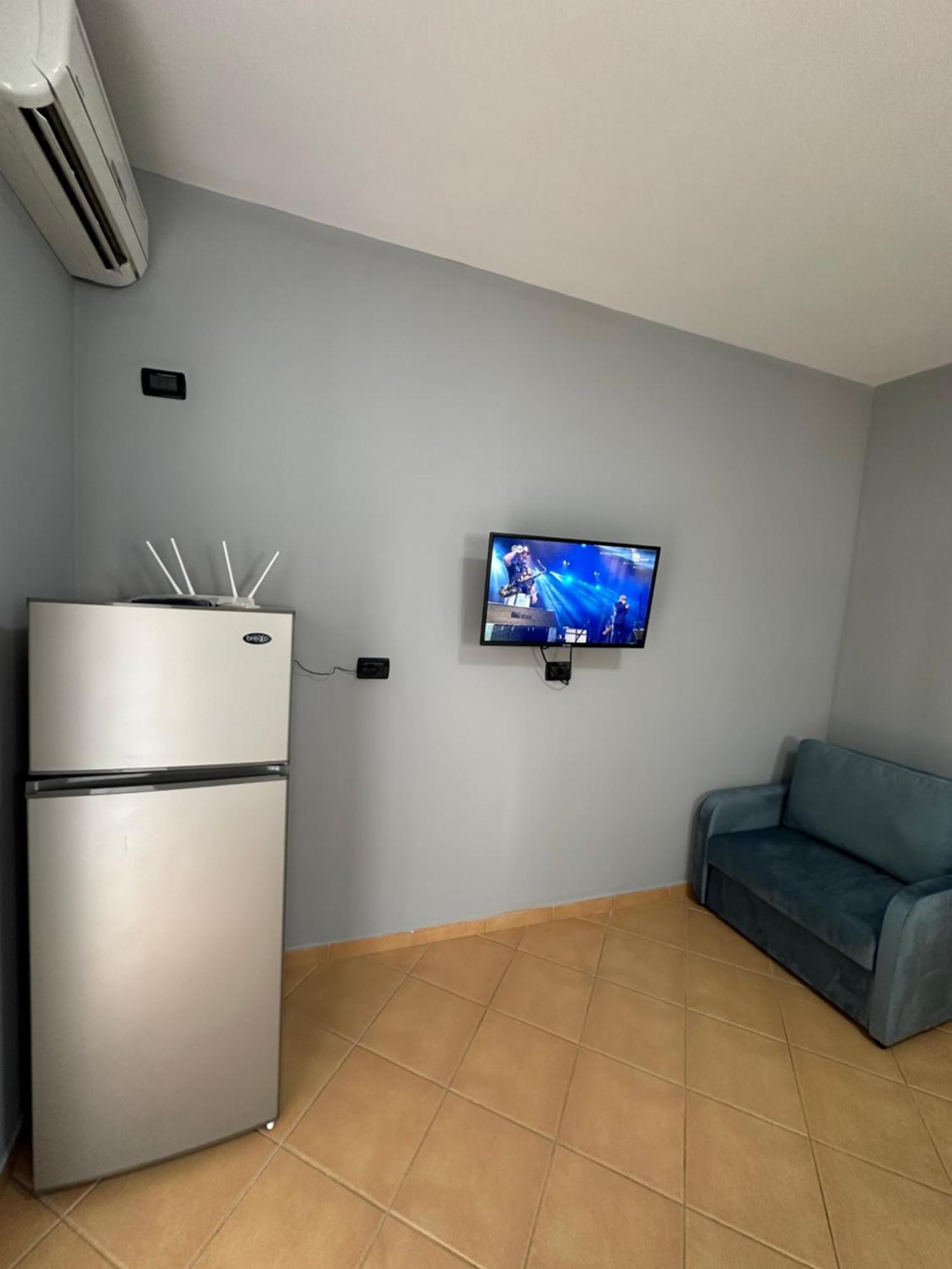 Olivias Apartments City Center Sarande Exterior photo